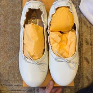 Tod’s Leather Ballet Flats
